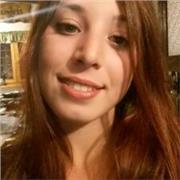 Diplomata con esito di maturità 100/100